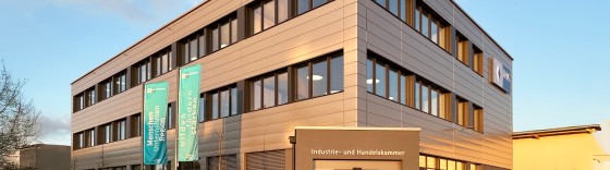 bearbeitet_aussenansicht_abendlicht